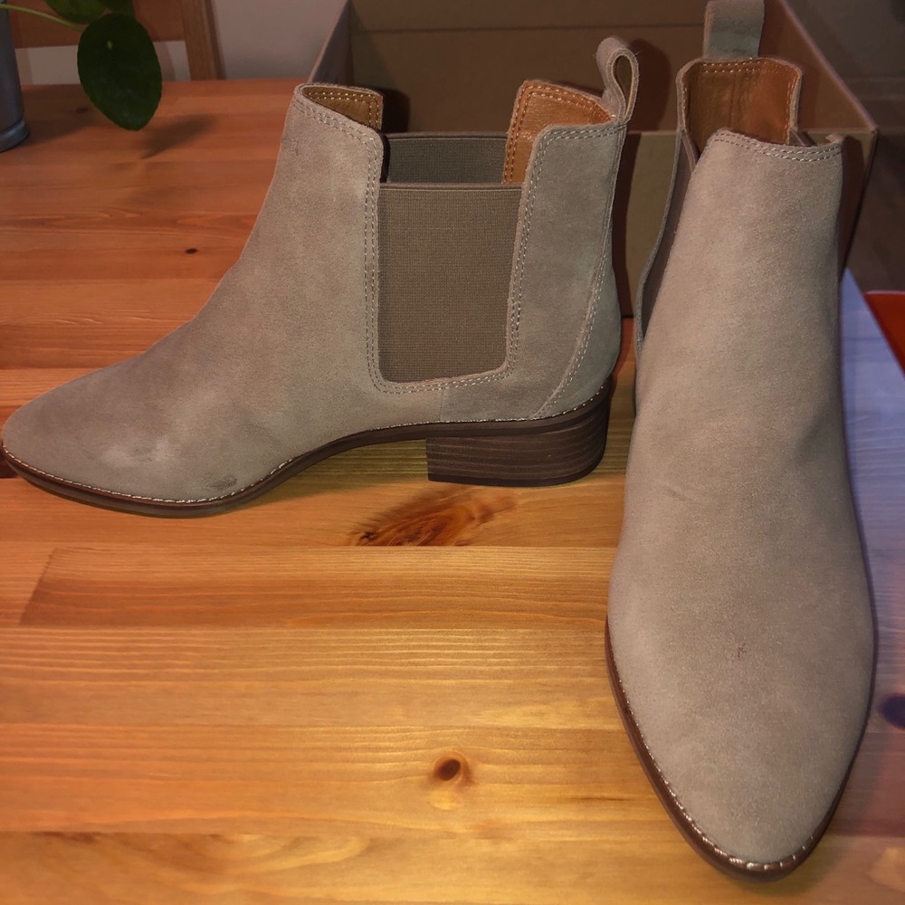 Luck Brand Chelsea Boot - Picture 3 of 4